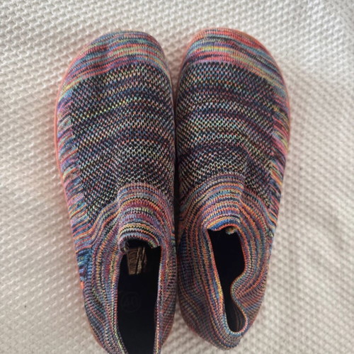 Summer shoe new, size 40, multicolor athletic
