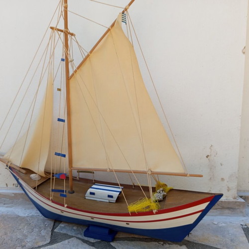 Large sailing ship miniature used, wood and paper