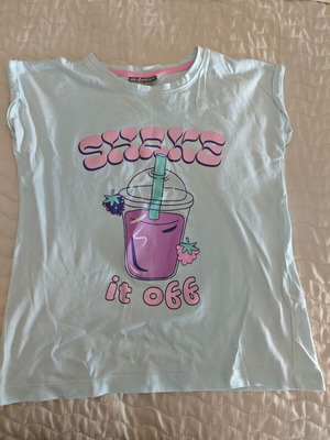 Girls' T-shirt like new, sizes 134 cm and 140 cm