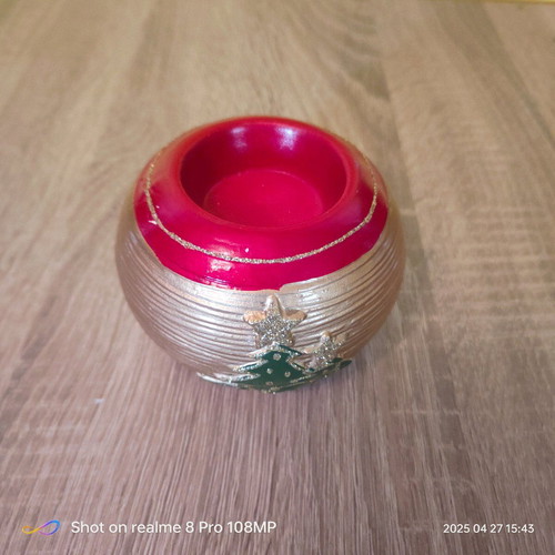 Jumbo Christmas base for tealight candle holder like new