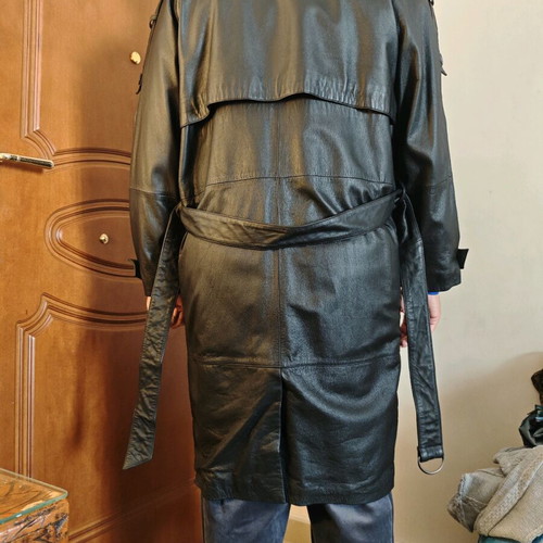 Leather coat new, 100% genuine leather, black, size L