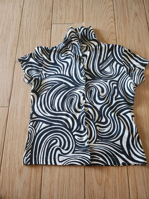 Vintage Zara shirt like new, black and white zebra print, size M