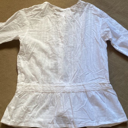 Girls Button Up Long Sleeve Shirt like new, size 140 cm, white
