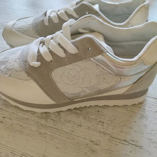 Women's summer sneakers new with delicate white lace