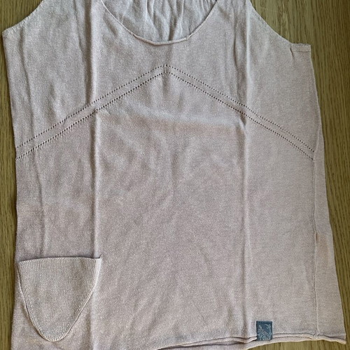 Attrattivo pink knitted top with pocket used
