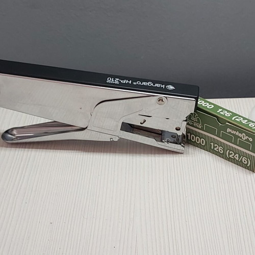 Kangaroo HP 210 metal hand stapler like new