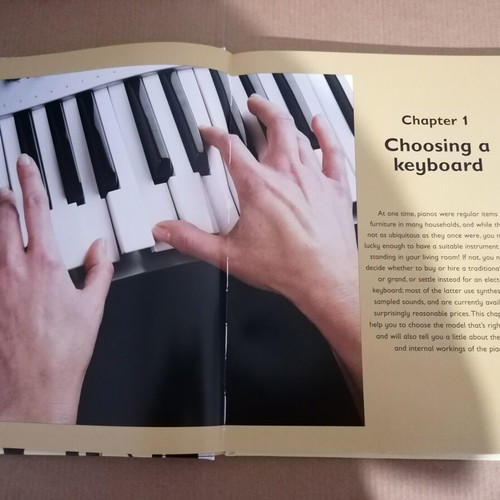 Learn to Play the Piano and Keyboard Book and Interactive DVD used