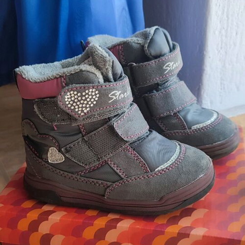 Sprox girls winter boots size 22 like new