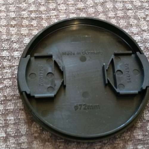 Camera lens cap 72mm used, compatible with Nikon