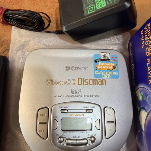 Sony Video CD Discman D-V55 collector's set like new
