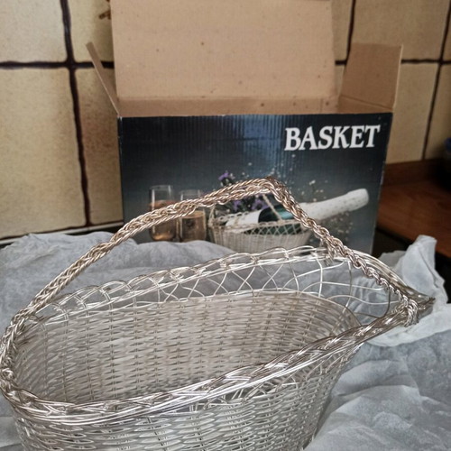 Metal woven wine bottle basket new, vintage luxury