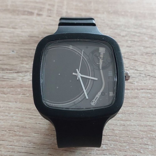Evolve Watches Classic 45mm wristwatch black like new