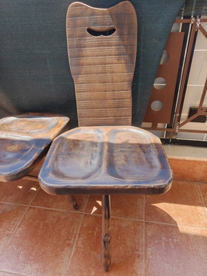 Solid wood chairs like new, set of 4