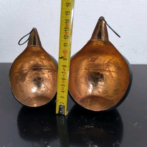 Decorative tealight holders like new, bronze and black color, set of 2
