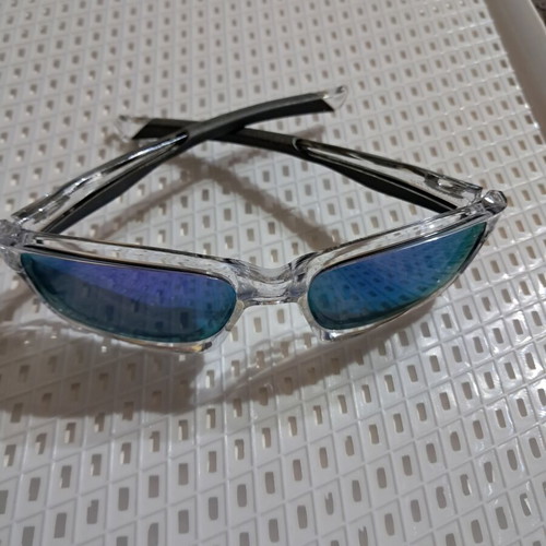 Oakley oo9247-06 women's sunglasses new with violet iridium lenses
