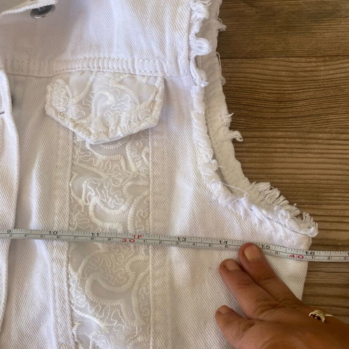 White denim vest like new with embroidery, size XS/S