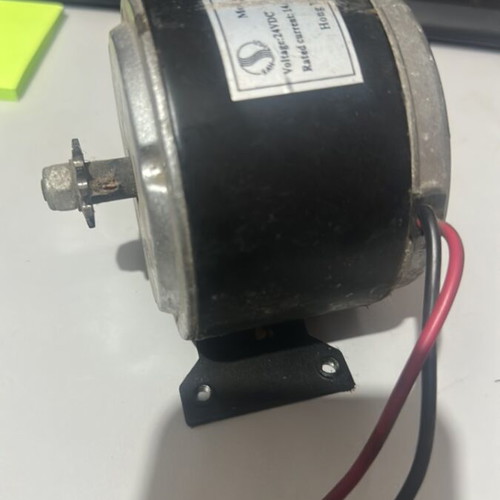 Motor 24 volt with small gear, 11 teeth