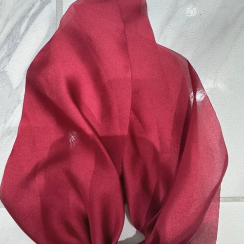 Hair tie like new, burgundy red