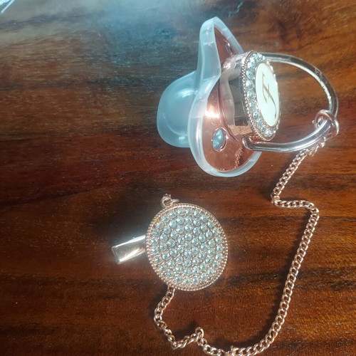 Pacifier with rhinestones and clip in pink gold new