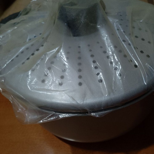 Pot with strainer lid