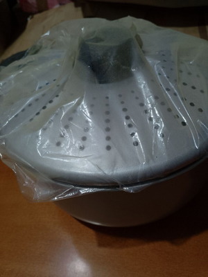 Pot with strainer lid