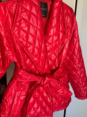 Quilted jacket size M like new, red