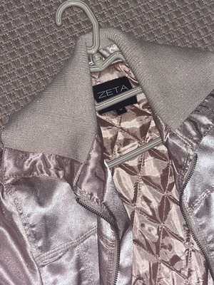 Vintage Zeta jacket golden like new, size S