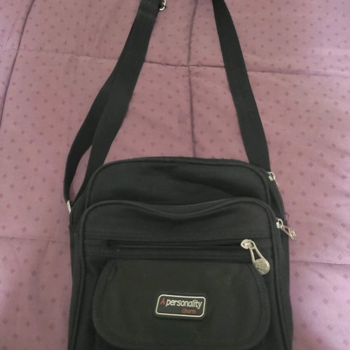 Shoulder bag with handle like new, black Personality