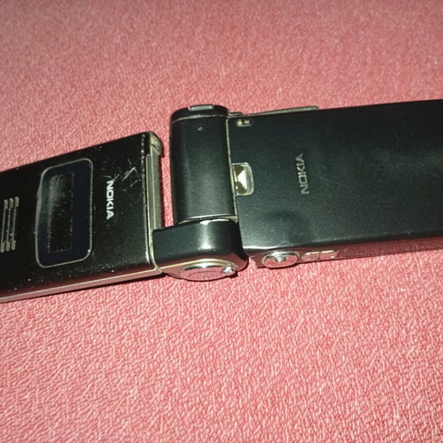 Nokia N93 used smartphone with charger, retro multimedia