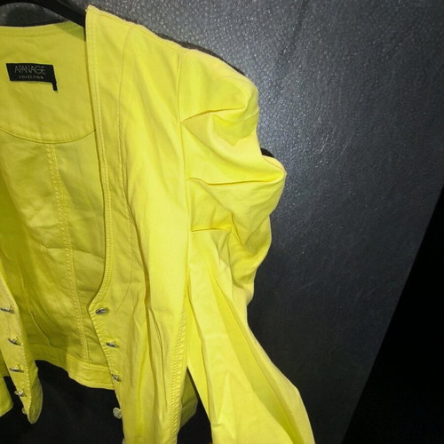 Apanage cropped jacket with puffed sleeves like new, yellow