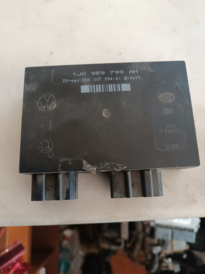 Πλάκετα για VW Golf 4 '98-'04 σαν καινούργιο
