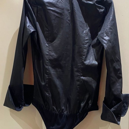 Lynne Black Shirt Bodysuit like new with elastic sleeves