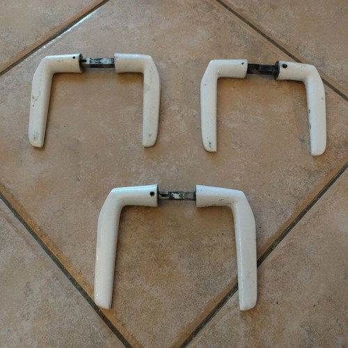Door handles used, 3 pairs white