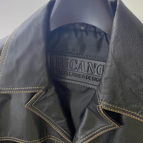 Ricano leather jacket size XL like new, black
