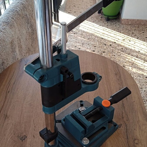 Bormann Pro BTS 2105 Drill Stand like new with quick-release aluminum clamp