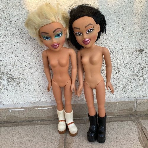 Dolls used, set of two in good condition