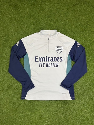 Arsenal Quarter Zip new, size Medium, white and blue