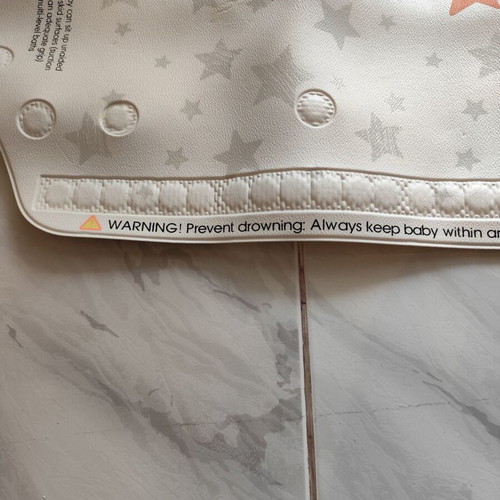 Baby bath seat like new with play mat Mothercare