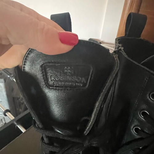 Robinson boots size 41 genuine leather like new, black