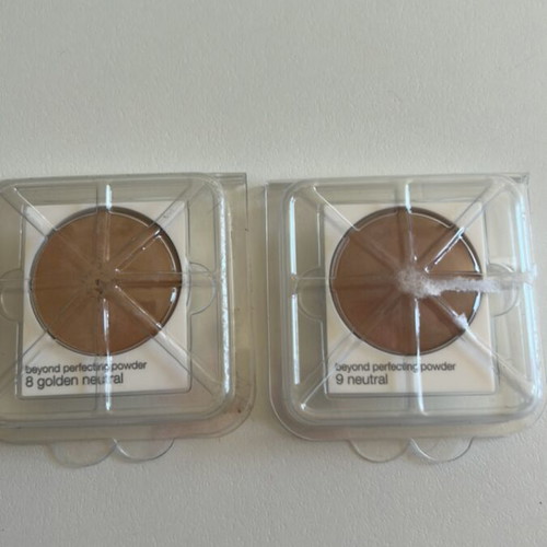 Estee Lauder Double Wear Powder tester like new