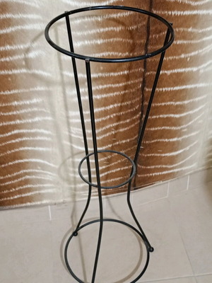 Metal column used, height 80 cm, black