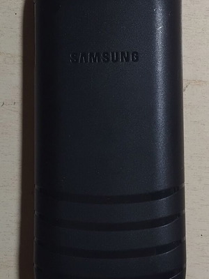 Samsung E1200M κινητό τηλέφωνο σαν καινούργιο με φορτιστή και ακουστικά