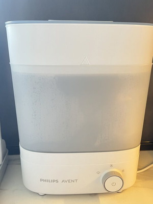 Philips Avent Sterilizer and Dryer for Bottles used