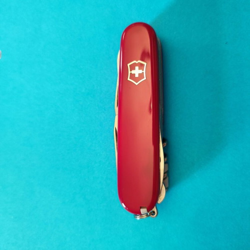 Victorinox Huntsman Swiss pocket knife set with Mag Lite flashlight and compass case new