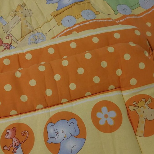 United Colors of Benetton baby bedding set used, yellow and brick with jungle animals