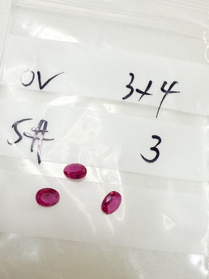 Ruby stones cultivated, 3 pieces 3x4mm, new