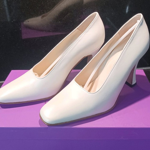 J. Bournazos wedding shoes size 36 like new, genuine leather, sugar color
