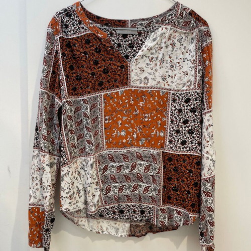 Set of 4 spring and autumn blouses like new, sizes M and L