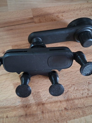 Car air vent phone holder like new with adjustable hook