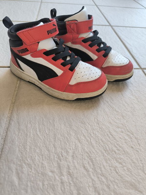 Puma αθλητικά δερμάτινα μποτάκια μεταχειρισμένα, νούμερο 32